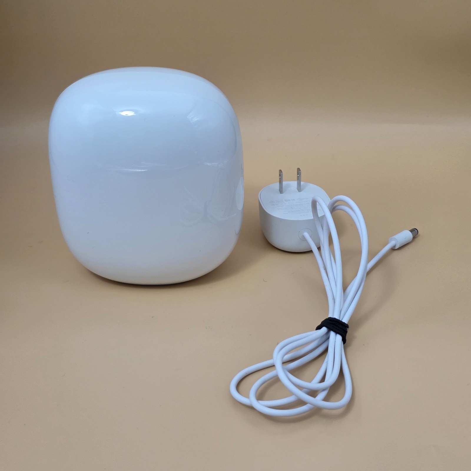 GOOGLE Nest Wifi  G6ZUC Tri-Band Mesh Router 