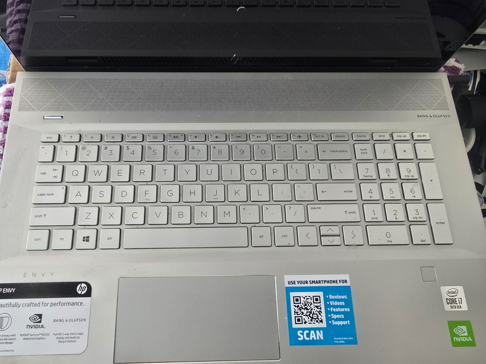 HP 17M ENVY CE+i7-10510@4.9GHz+1TB SSD+16GB RAM+NVIDIA+ 5-in-1 USBC HUB