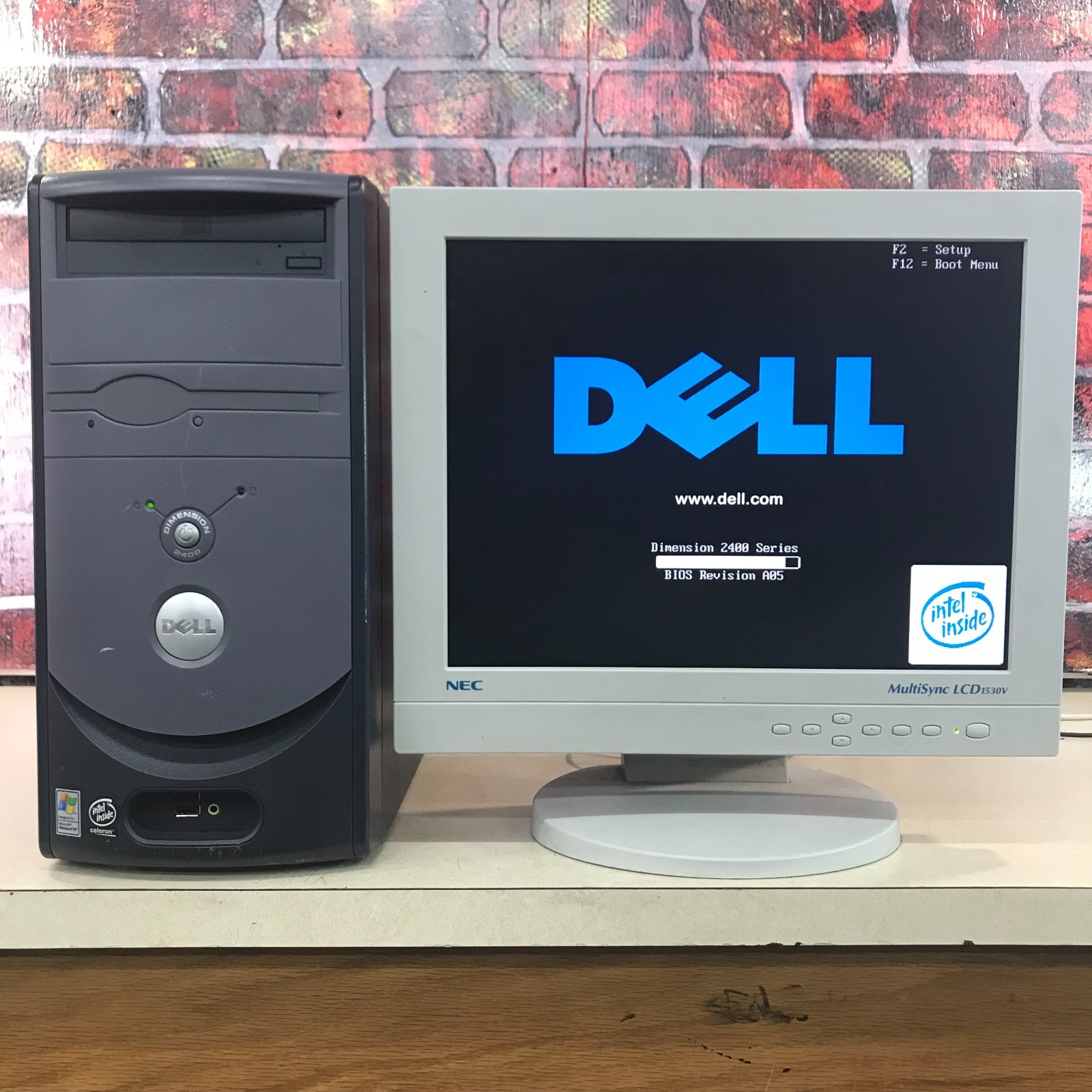 Dell Dimension 2400 ATX PC Pentium 4 2.60GHz 512MB RAM No HDD (Retro Gaming)
