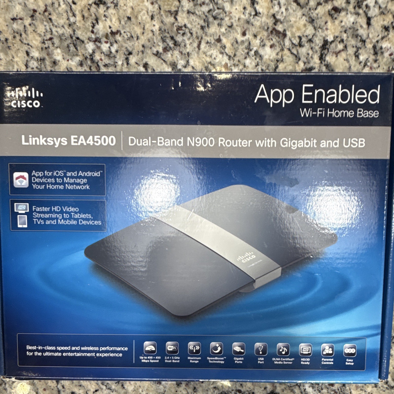 Linksys EA4500 N900 Dual-Band Wireless-N Router, 4-Port Gigabit, USB Black