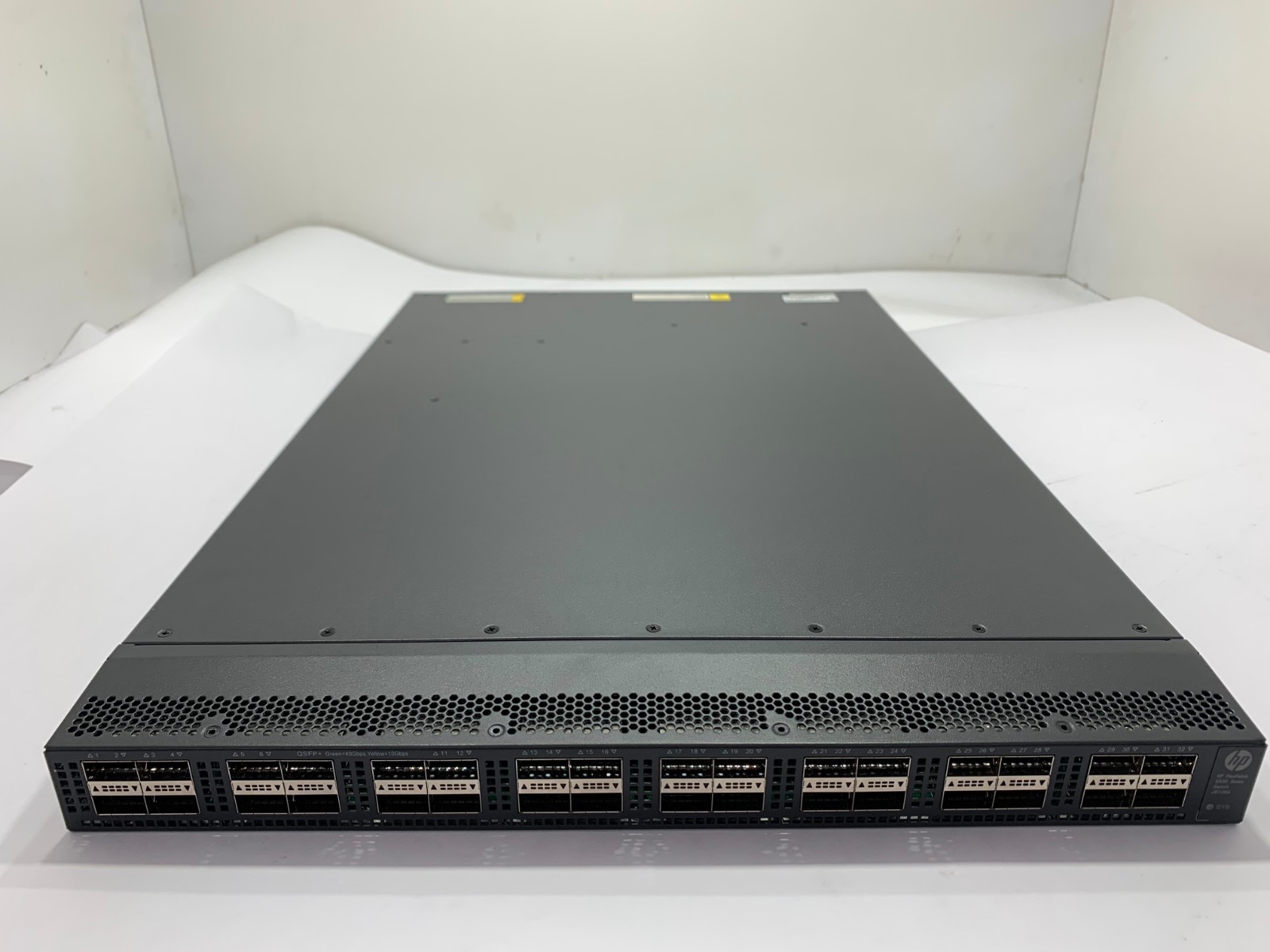 JG726A- HP FlexFabric 5930-32QSFP+Switch 