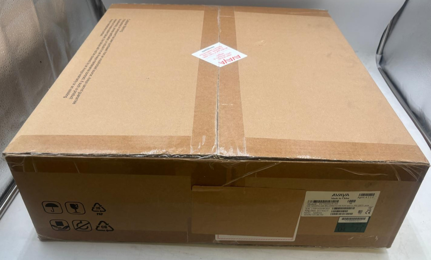 Avaya EC720002X-E6 VSP 7254XTQ w/ 48x RJ45 Ports and 6x QSFP+ Ports