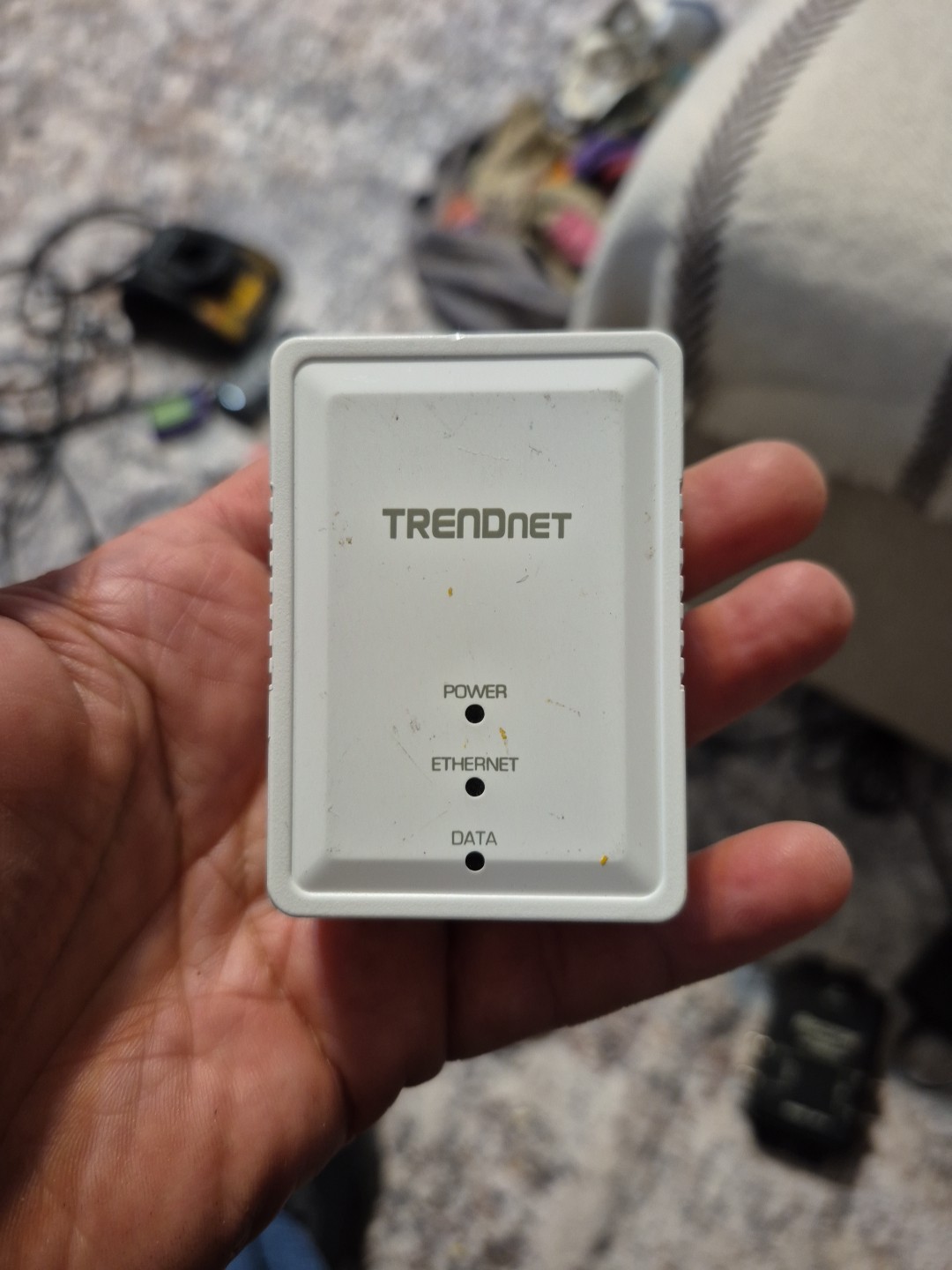 TRENDnet Model TPL-406E2K/A AC100-240V, 0.1A, 50-60Hz
