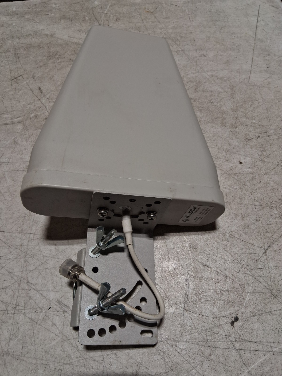 Wilson 314411 Wide-Band Directional Cellular Antenna Pre-owned