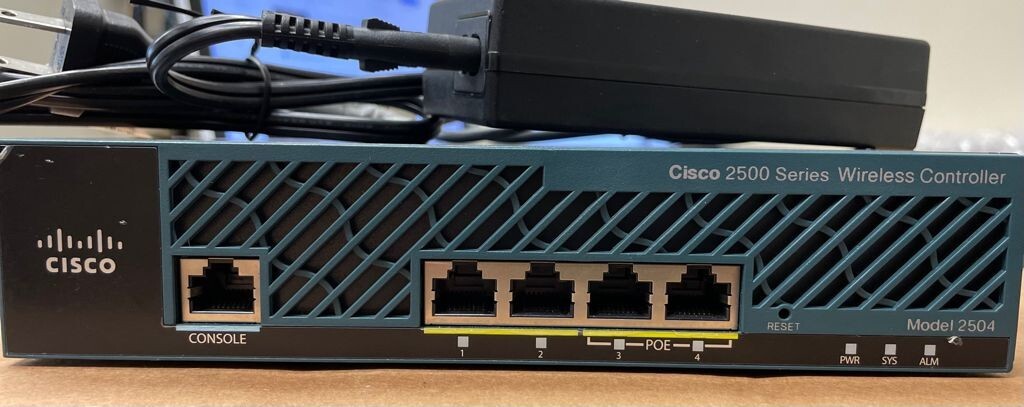Cisco 2504 AIR-CT2504-40-K9 Cisco Wireless Controller w/Power Adapter 40 AP lic
