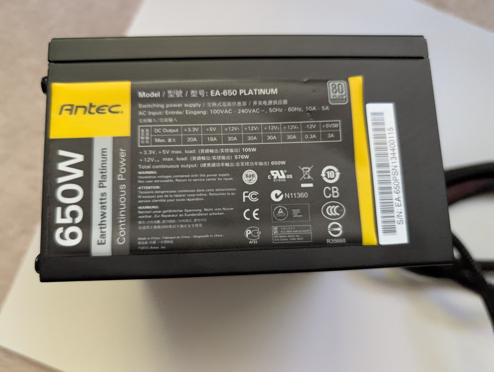 Antec EA 650 Earthwatts Platinum 80 Plus Switching Power Supply 650W Cables