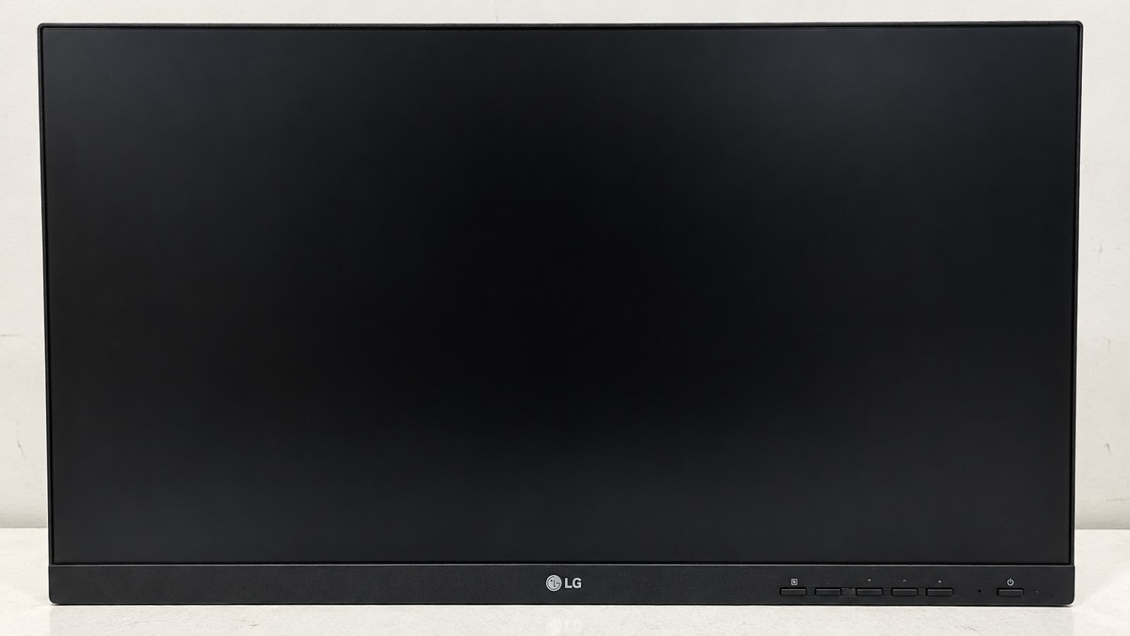 LG 27BN750Y-B 27" Full HD IPS Monitor HDMI DisplayPort DVI USB – No Stand