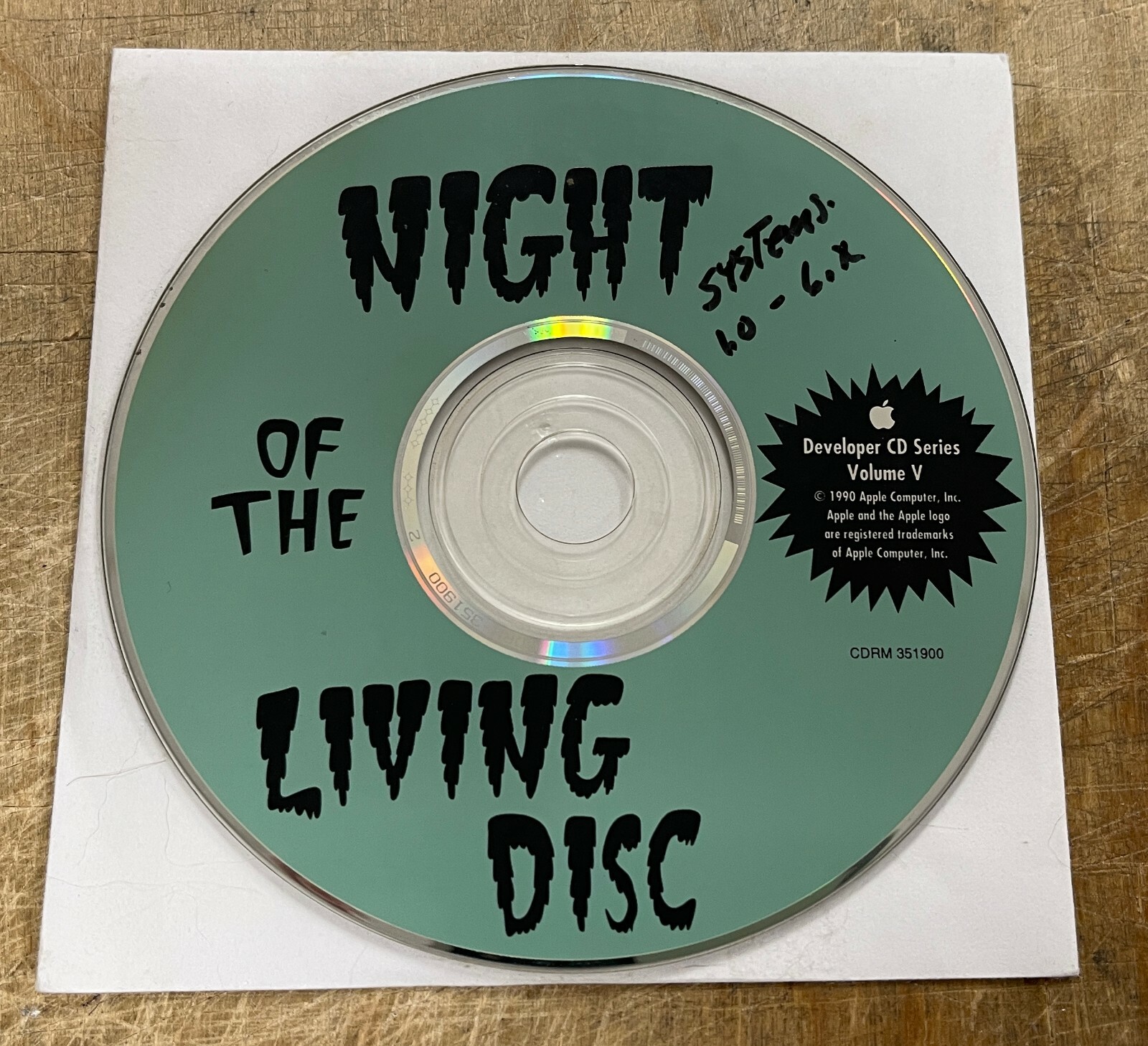 Apple Developer CD Series Volume V Night of the Living Disc