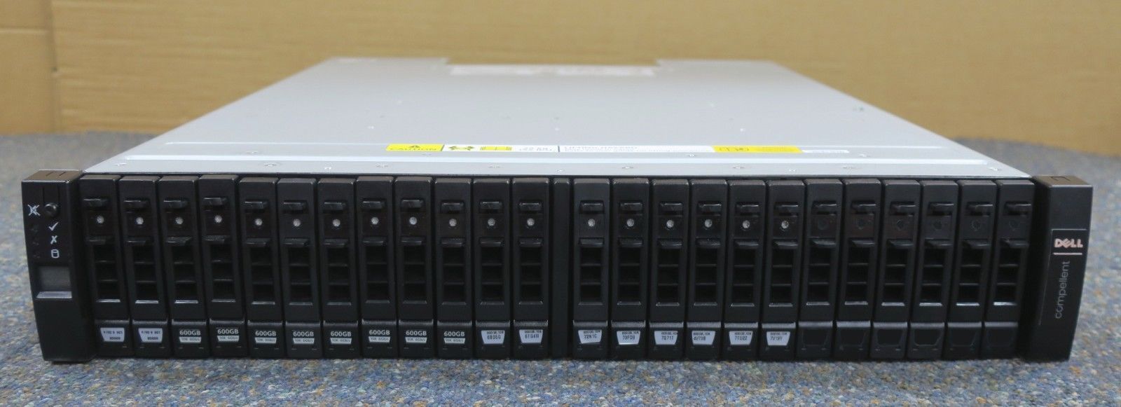 Dell Xyratex Compellent EB-2425 24-Bay SAS Enclosure 16x 600GB 2x Controllers