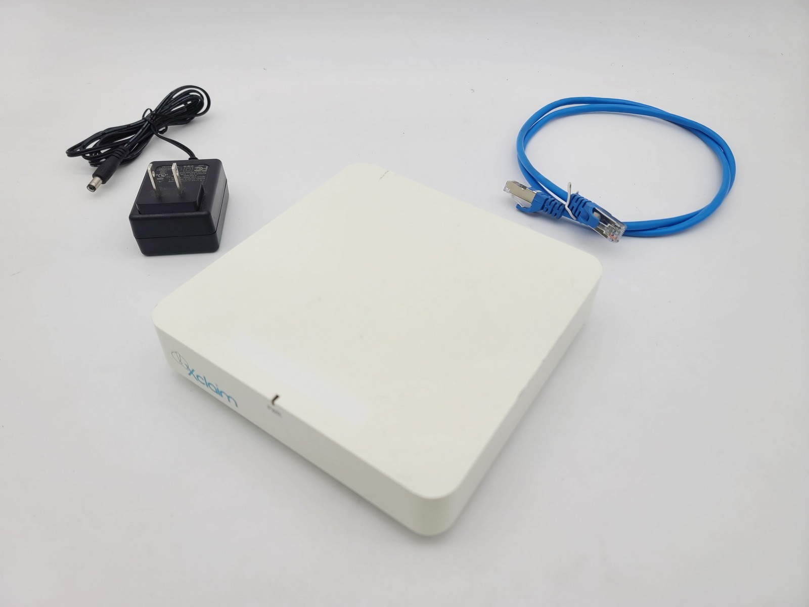 RUCKUS XCLAIM XI-3 802.11AC 2X2 WIRELESS WIFI ACCESS POINT W ADAPTER CABLE
