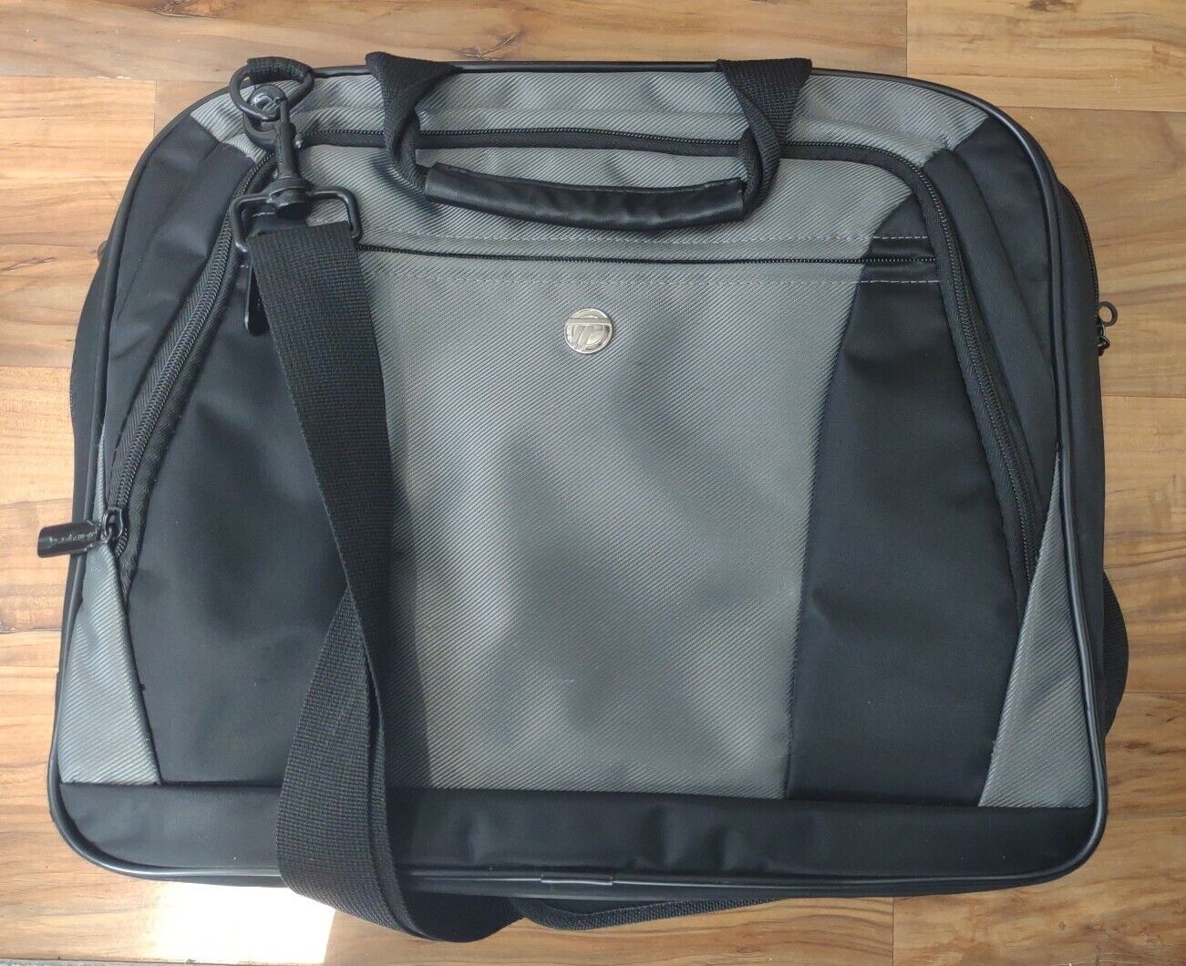 Targus CVR400 Laptop Carrying Case Clean Hardly Used 16