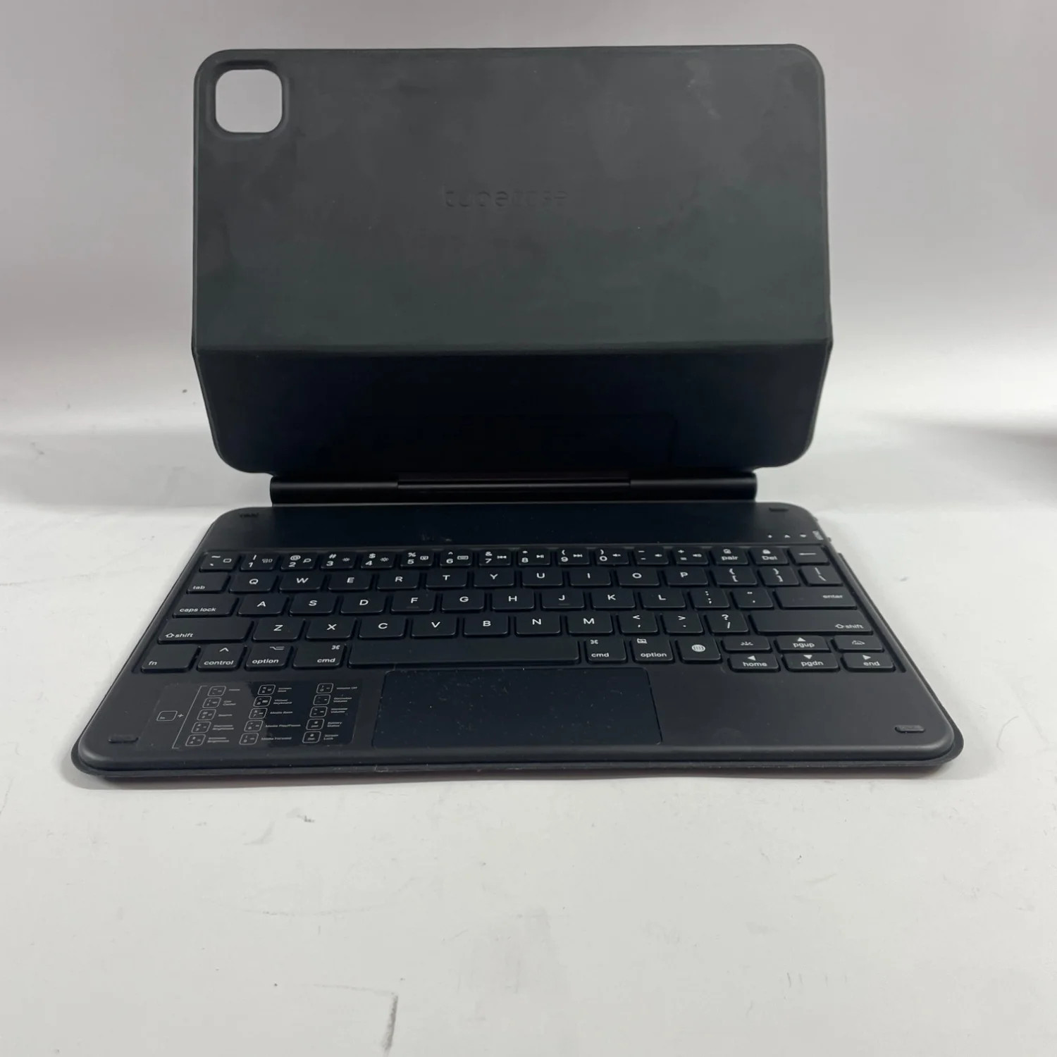 Typecase Edge ipad 11'' Keyboard Folio / Keyboard Case EDGE-IPAD-11
