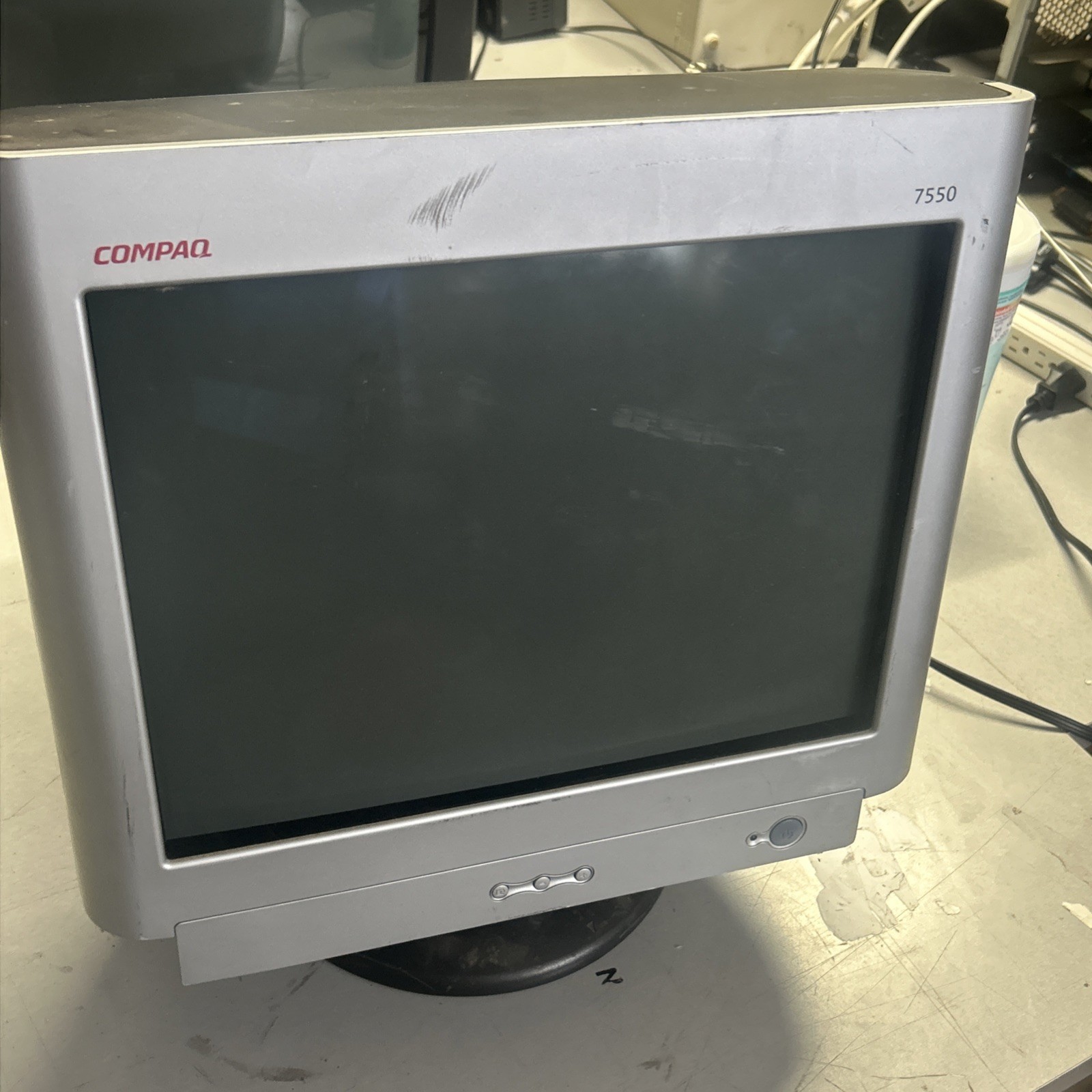 Vintage Compaq FS7550  Model PE1160  16" CRT Computer Monitor - Works , B Grade