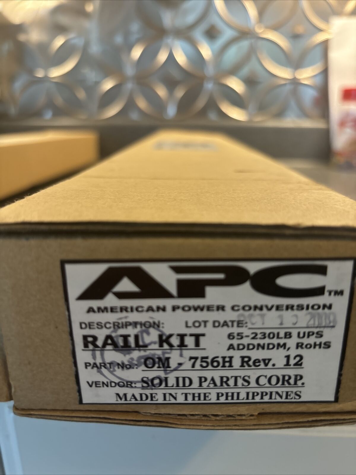 APC OM-756H Rev 12 Sliding Rail Kit 