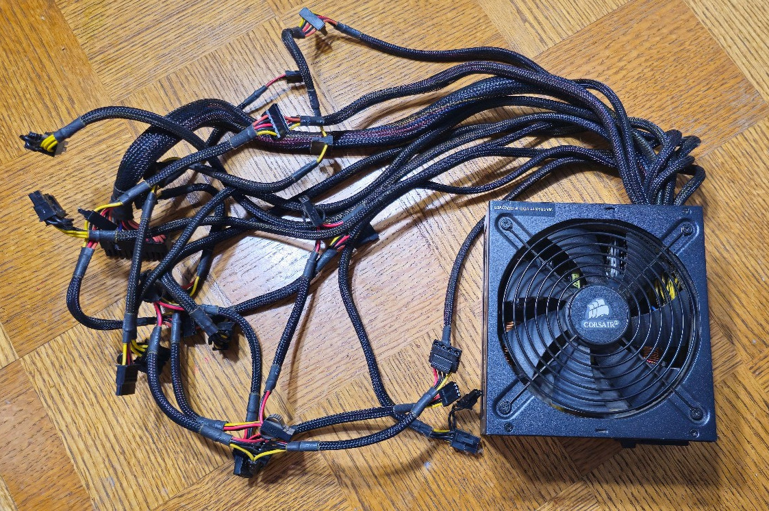 CORSAIR TX850 Power supply 850WATT Model/CMPSU-850TXV2