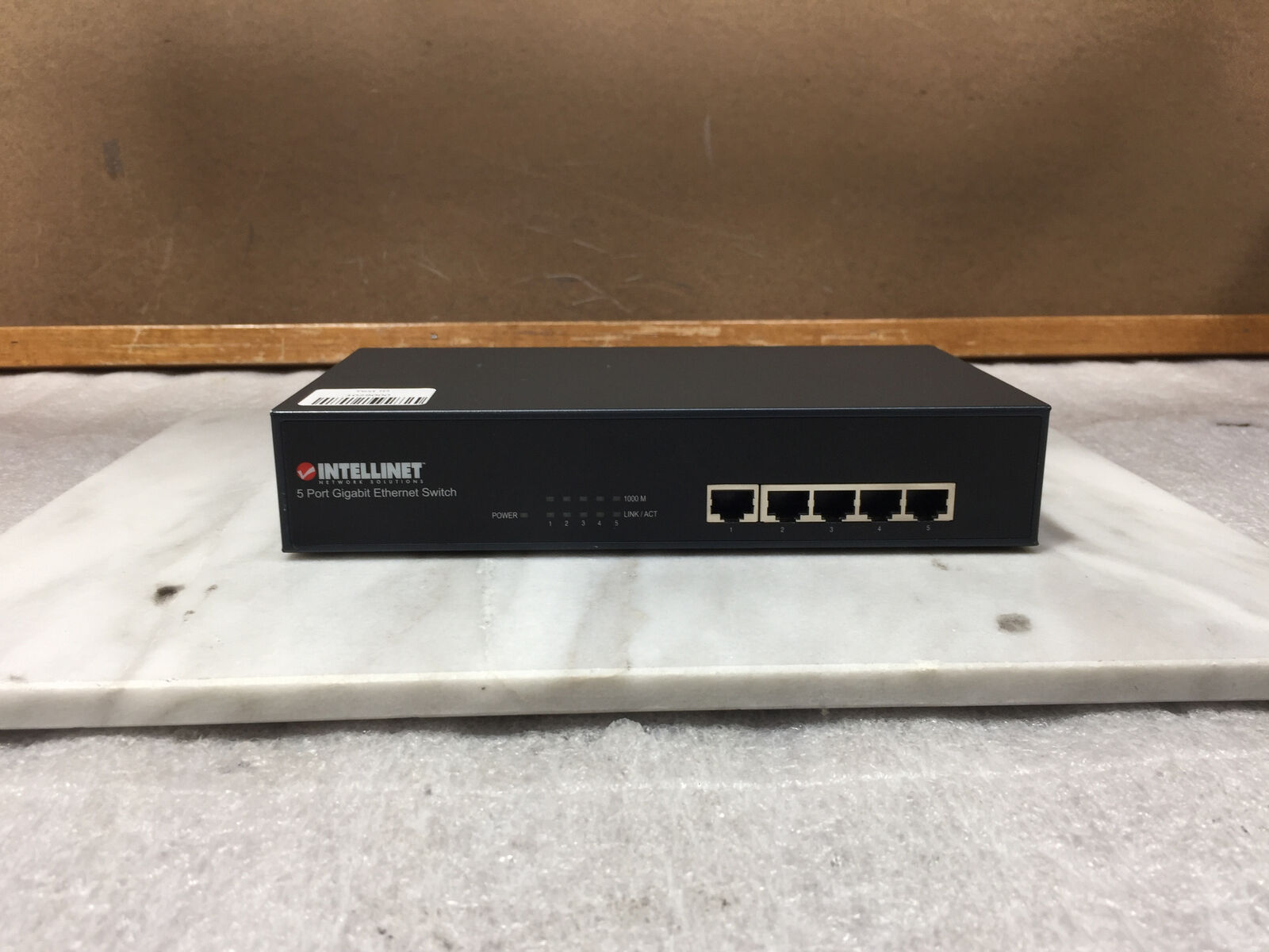 INTELLINET Network Solutions 523219-ICU-2 5 Port Gigabit Ethernet Switch -Tested