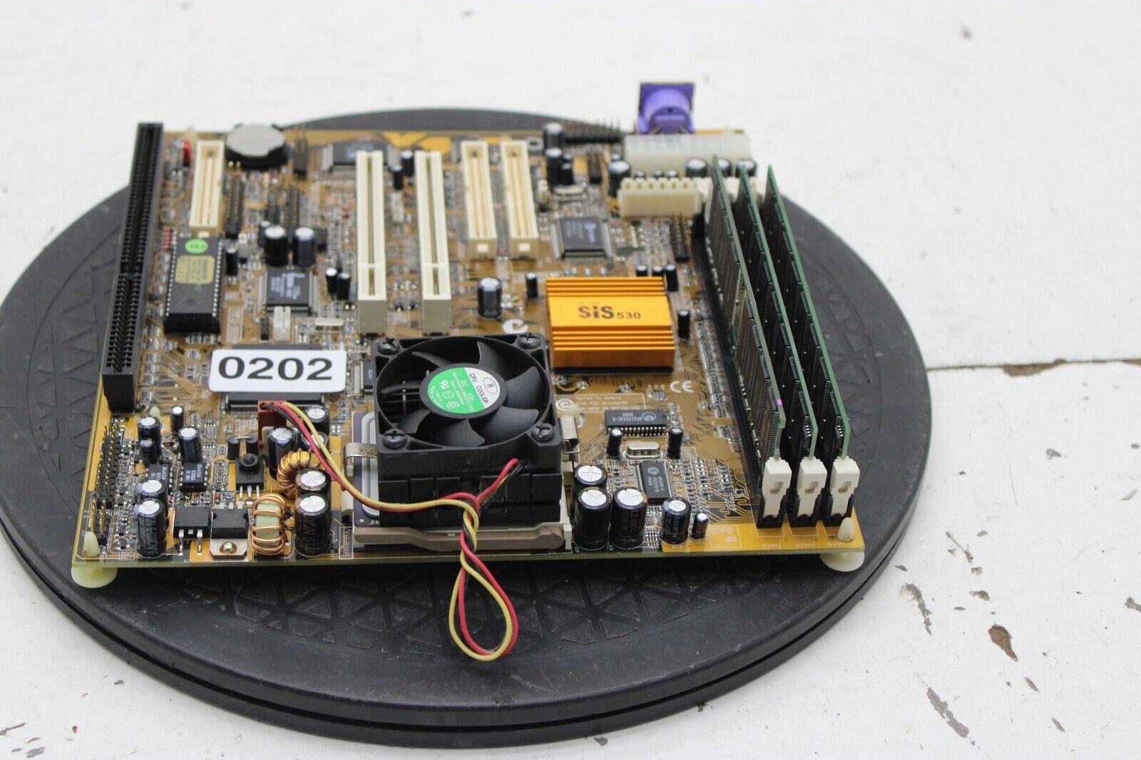 SIS 530 AT Socket 7 Motherboard w/ AMD K6-2 150MHz 333MB Ram