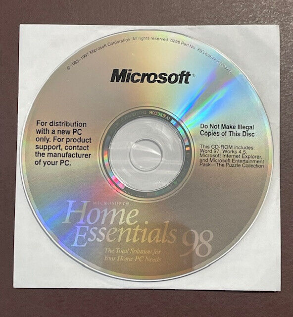 Microsoft Home Essentials 98 PC Software CD-ROM Word 97, Works 4.5, Puzzles Disc