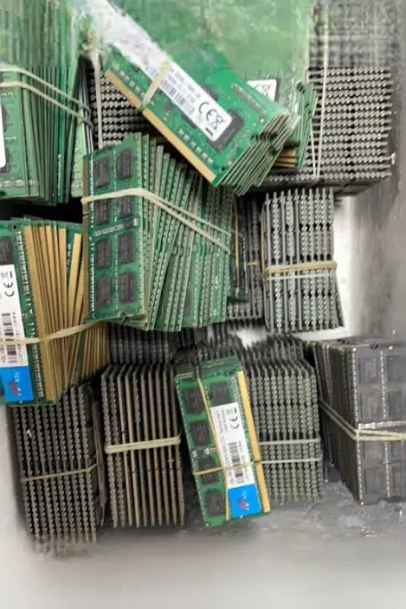 LOT OF 110 8GB DDR3 PC3L 12800S Laptop RAM Mixed Brand