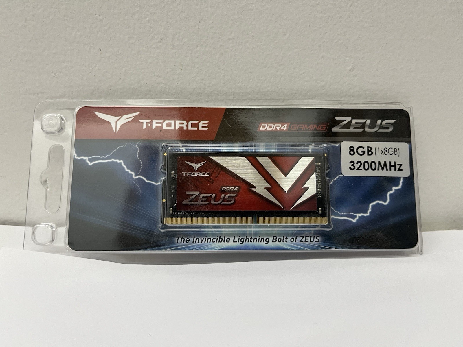 TEAMGROUP T-Force Zeus DDR4 SODIMM 8GB 3200MHz (PC4-25600) 260 Pin CL22 Laptop