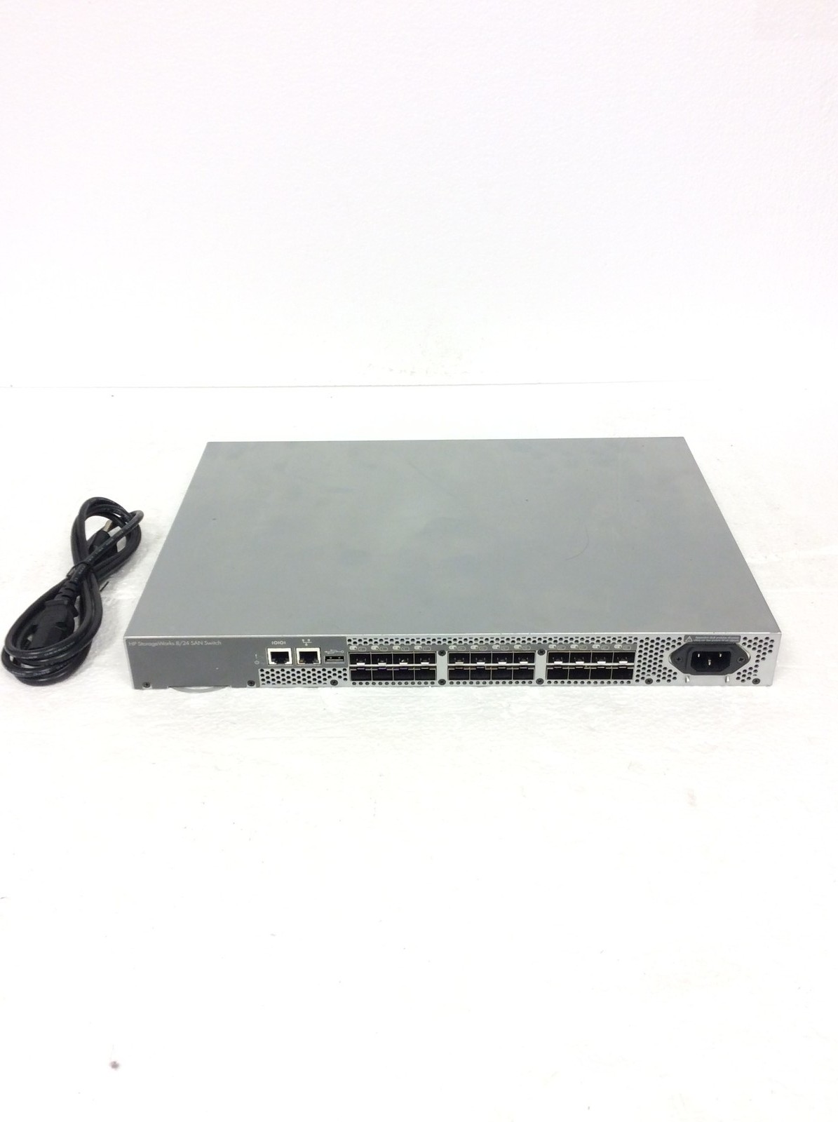 HP StorageWorks 8/24 SAN Switch HSTNM-N018 w/ Power Cord, 