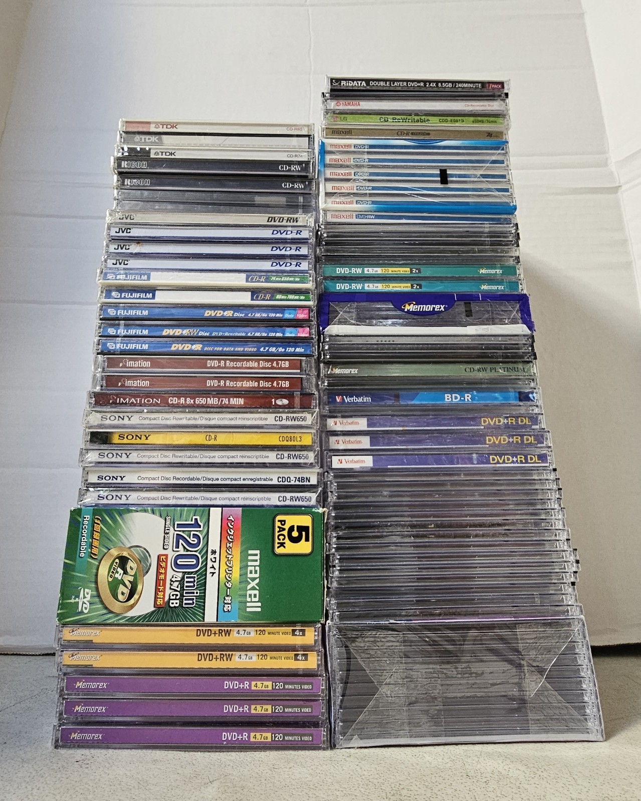  Lot of DVD R DVD-R Blank Disc CD-R Verbatim JVC Fujifilm DVD-rw Maxell Memorex