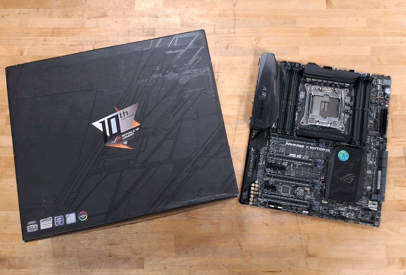 ASUS ROG RAMPAGE V EDITION 10 Motherboard Intel X99 LGA 2011-V3 DDR4 M.2 E-ATX