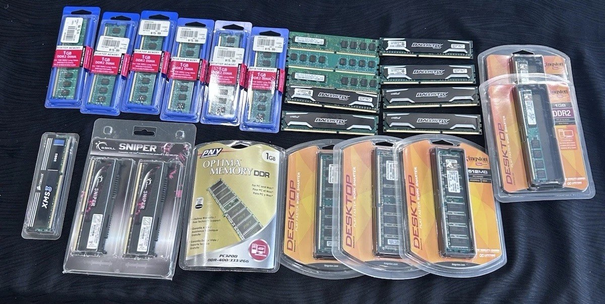 LOT Of 24 Mixed Ram DDR2  DDR3 PC3200 Crucial Kingston Sniper AS IS