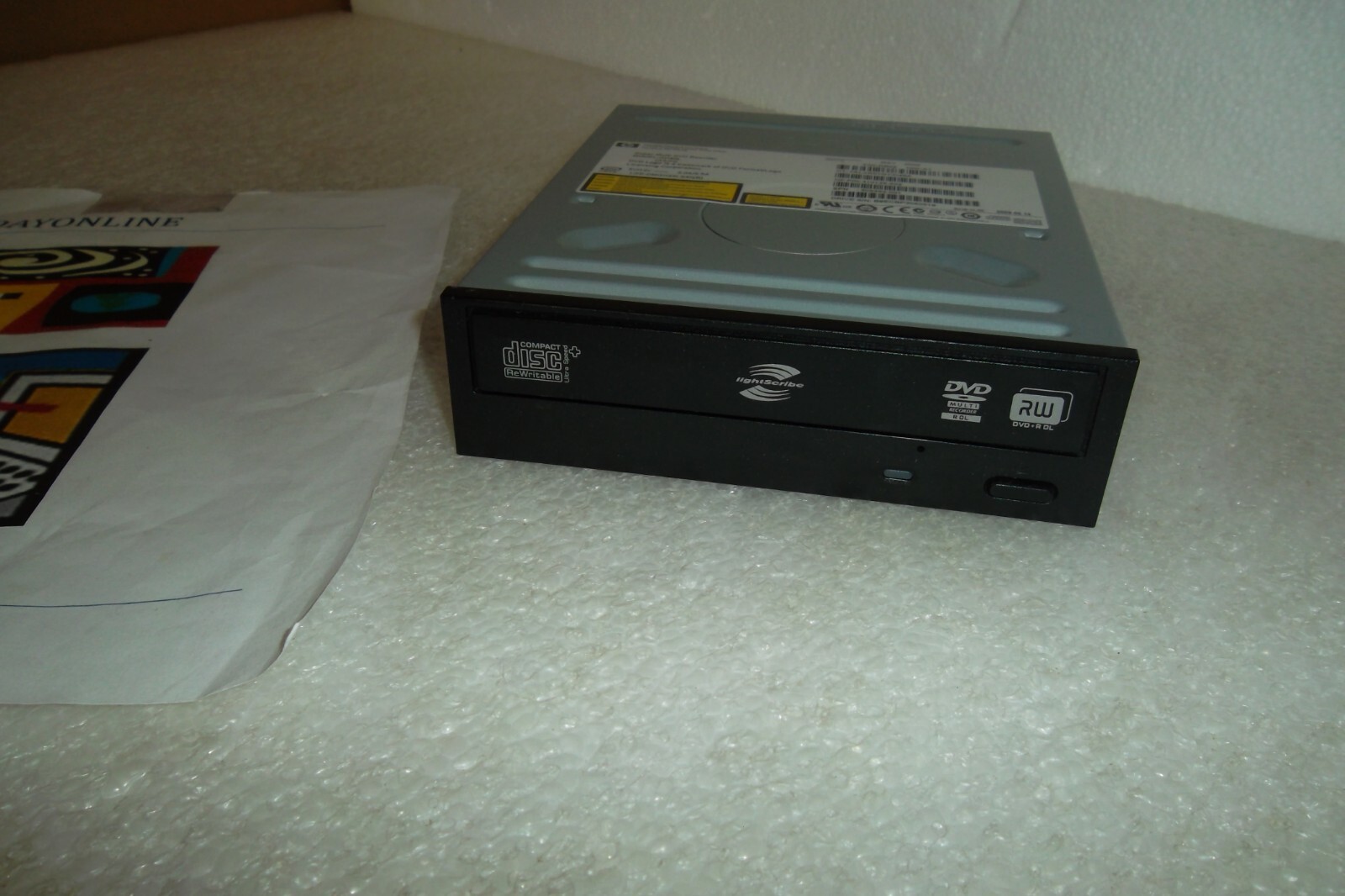 HP GH40L SuperMulti DVD±RW 16x DL 8.5GB SATA Optical w/LightScribe 410125-502