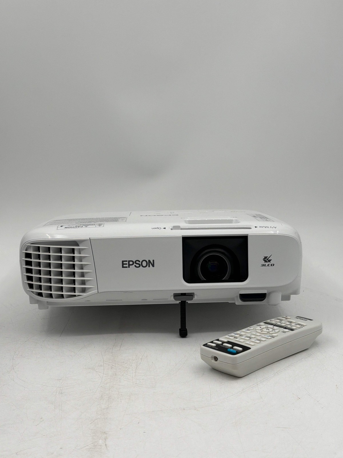 Epson PowerLite 118 HA03A LCD Projector - HDMI/VGA/3LCD - 1410 Lamp Hours