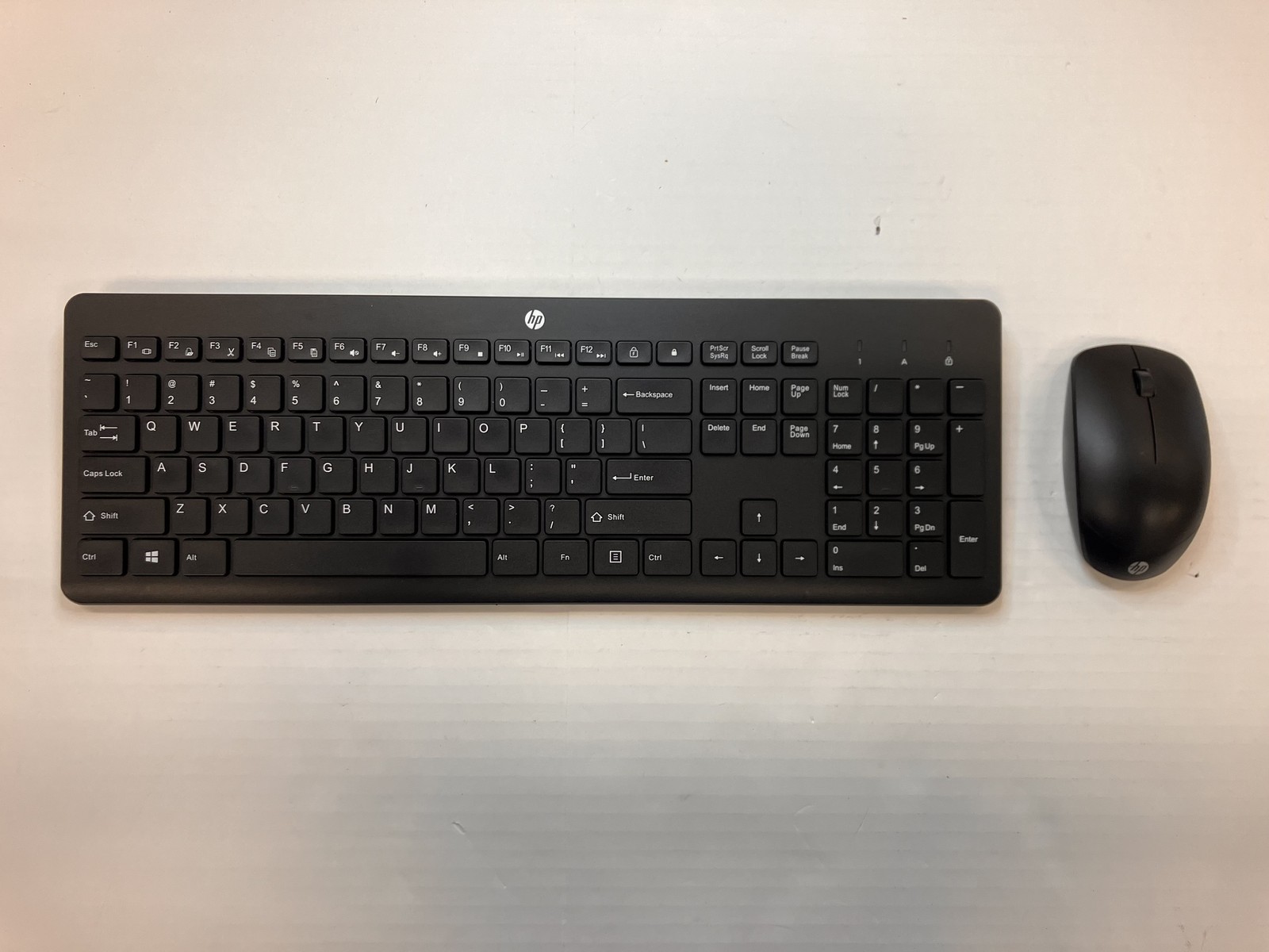 1Y4D0UT#ABA - HPP - D3 HP 235 Wireless Mouse and Keyboard Combo