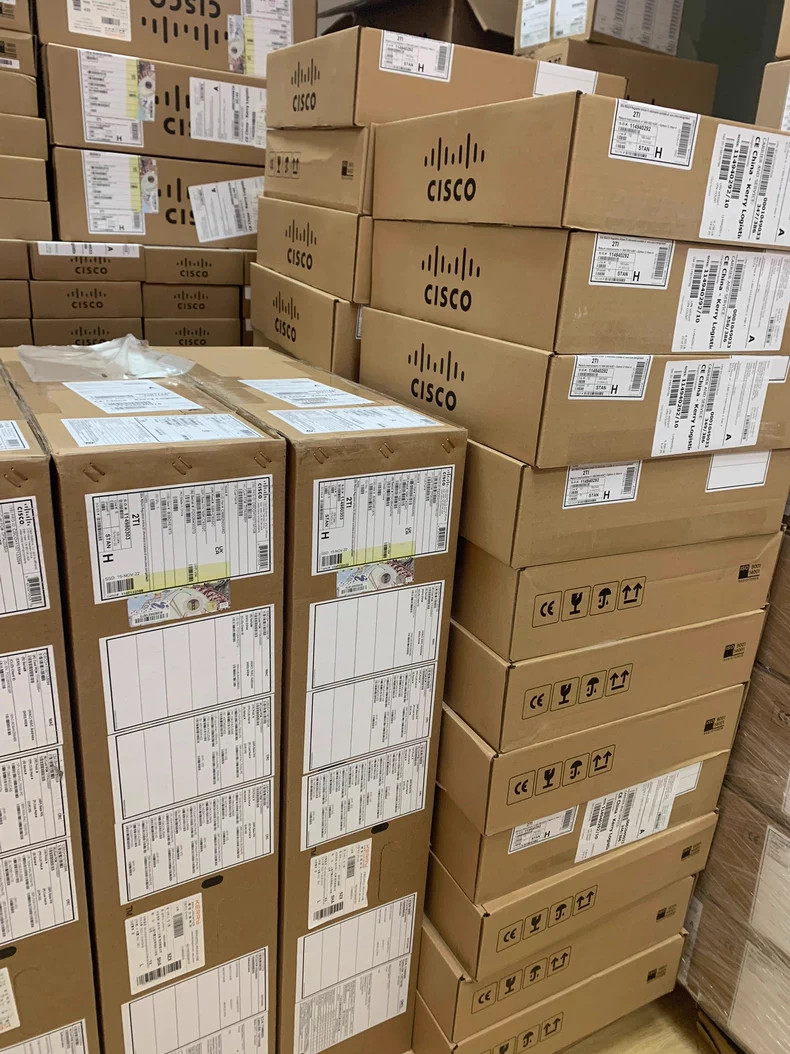 NEW CISCO3945E-SEC/K9 Gigabit Security Router  DHL/FedEX#