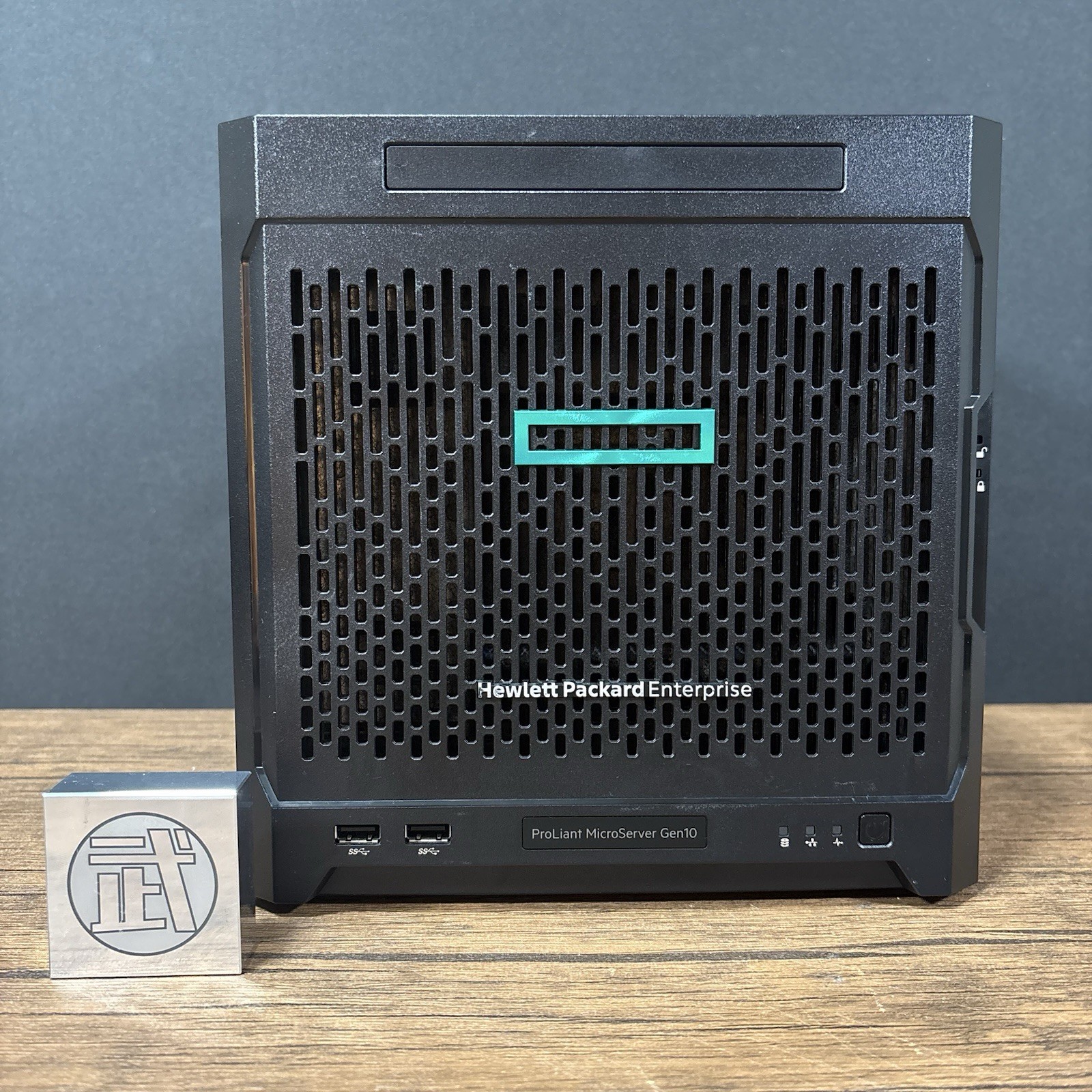 HP HPE Proliant Gen10 Microserver, AMD Opteron X3216, 8GB DDR4 RAM No OS / Drive