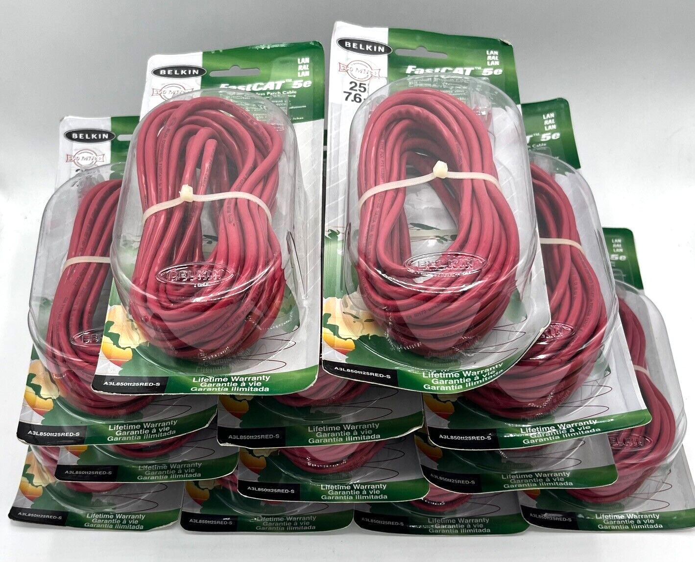 Belkin FastCAT 5e Snagless Ethernet Patch Cable RJ45 Male-Male Red 25 ft 350MHz+