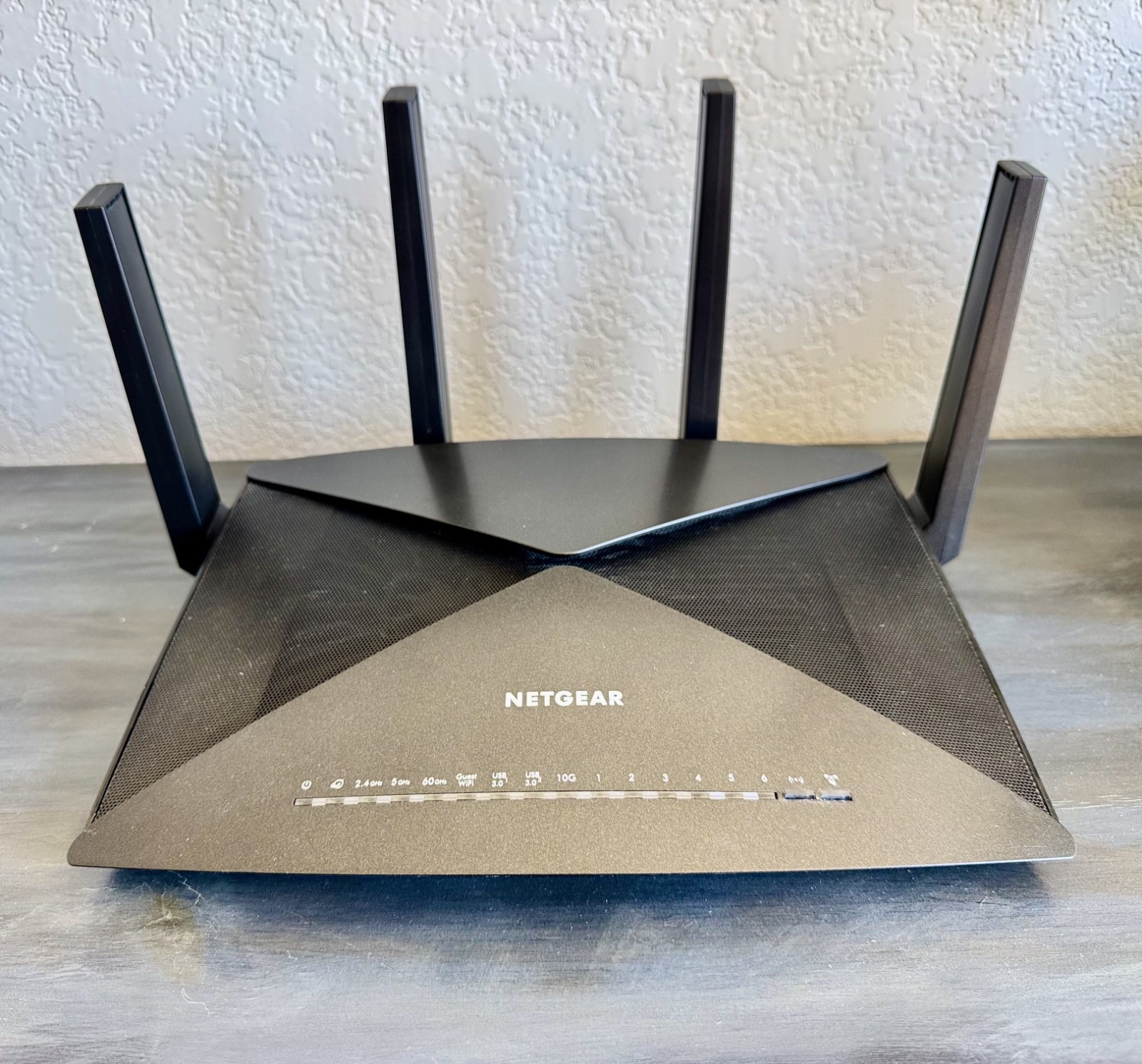 Netgear Nighthawk X10 AD7000 Smart WiFi Router (Model R8900) 
