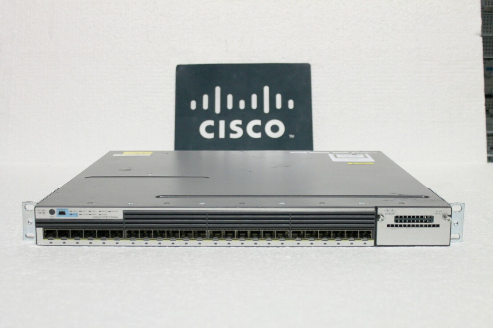 Cisco Catalyst 3750X WS-C3750X-24S-S 24-Port GbE SFP ipbase Switch W-SINGLE