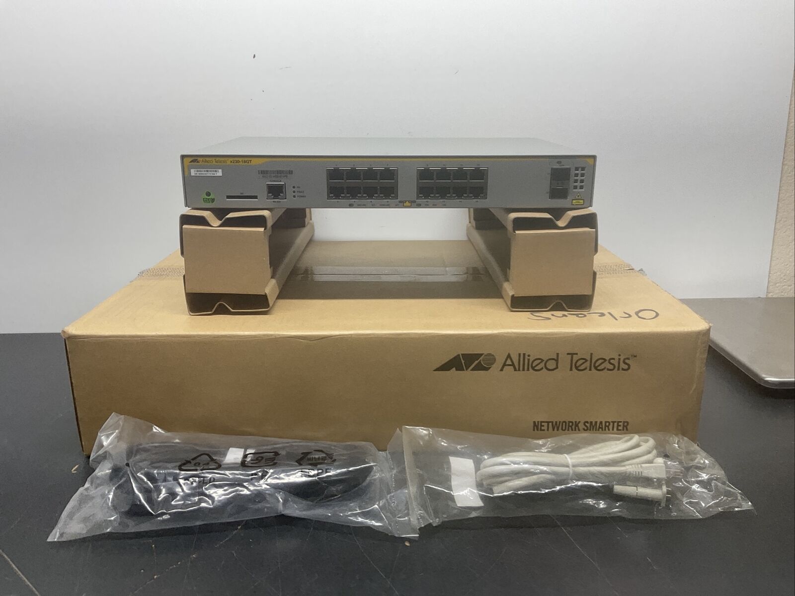 Allied Telesis AT-X230-18GT-10 Gigabit Edge Switch                H-84
