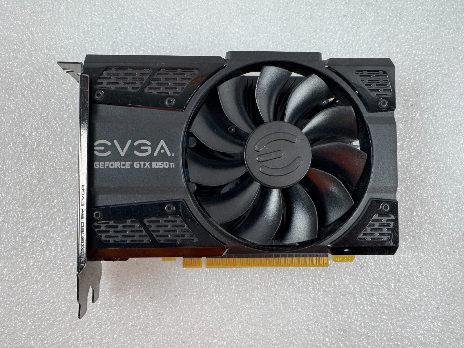 EVGA NVIDIA GeForce GTX 1050 Ti SC 4GB GDDR5 Graphic Card 04G-P4-6253-KR