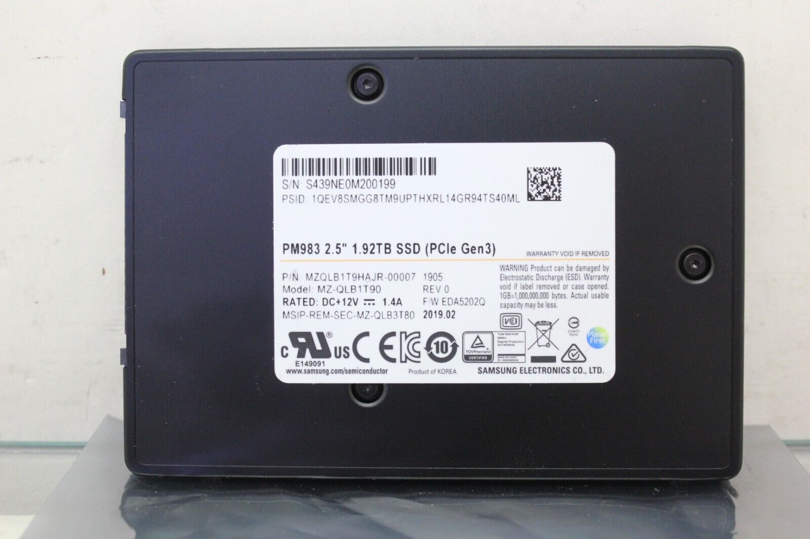 Samsung PM983 1.92TB NVMe PCIe Gen3 2.5'' U.2 SSD MZ-QLB1T90 GEN 3