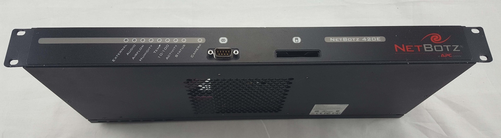 APC NETBOTZ 420E Rack Mount Appliance Monitor With Rack Ears NBRK0420E