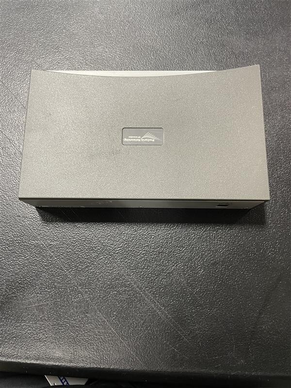 HP  ProCurve (J4097C) 8-Ports External Switch. ITEM SHOWN ONLY