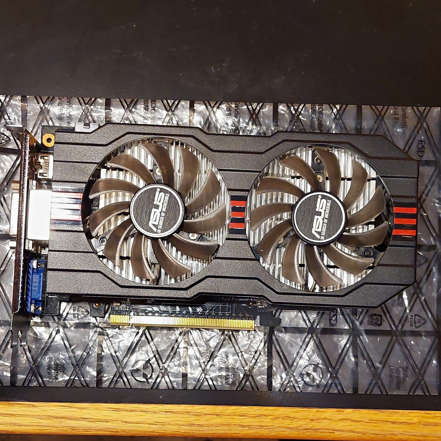 ASUS NVIDIA GeForce GTX 750 Ti 2GB GDDR5 OC PCIe x16 DVI HDMI VGA