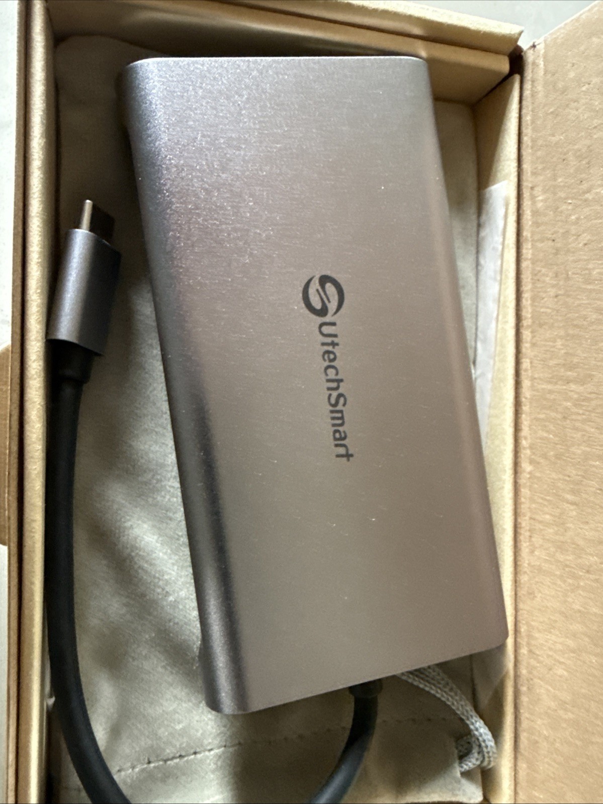 UtechSmart USB C Hub Triple Display  Grey New In Box