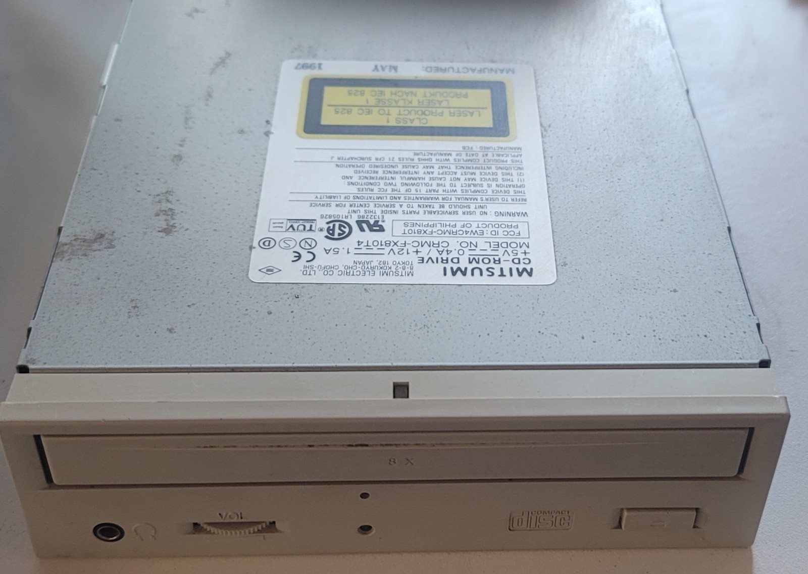 Mitsumi CRMC-FX810T4 IDE internal optical drive (1997)