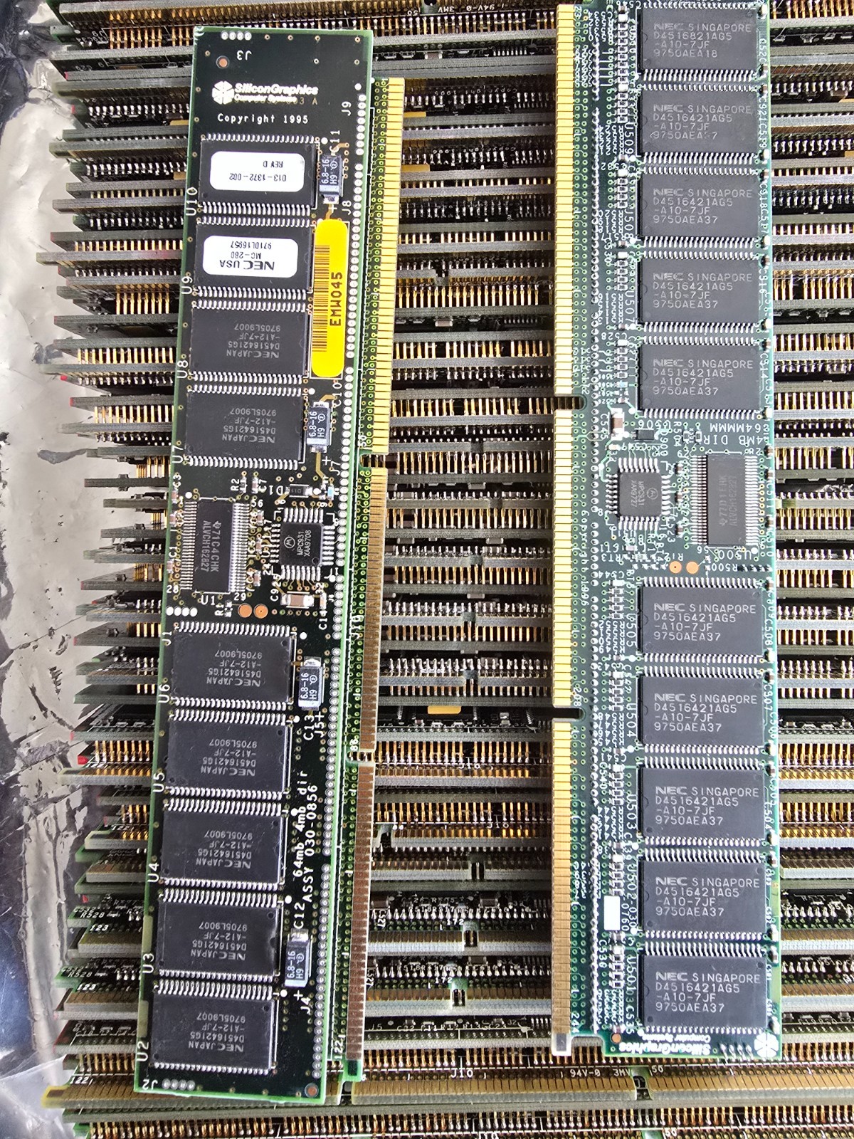 Vintage Silicon Graphics RAM / Memory Gold Finger Scrap Lot Approx. 4.14 LB