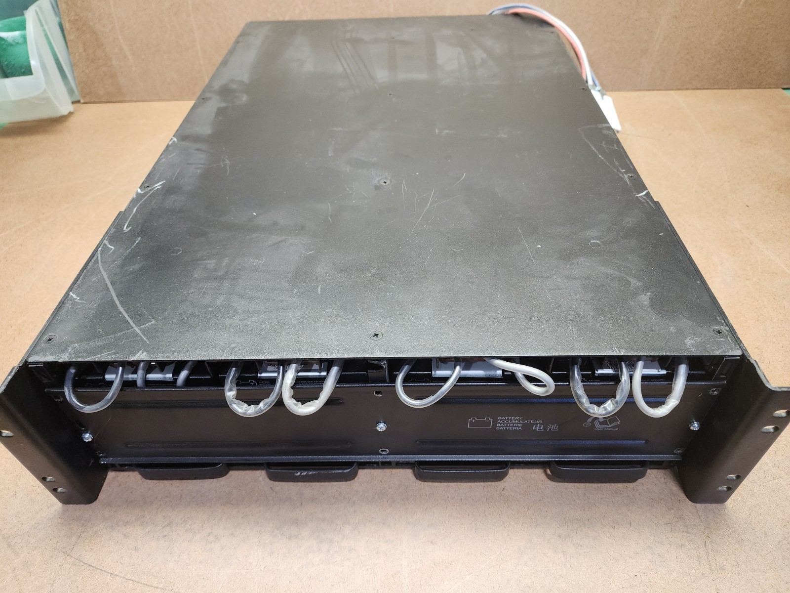 APC Smart-UPS SURT192RMXLBP3U RM Battery Pack Rackmount No Batteries