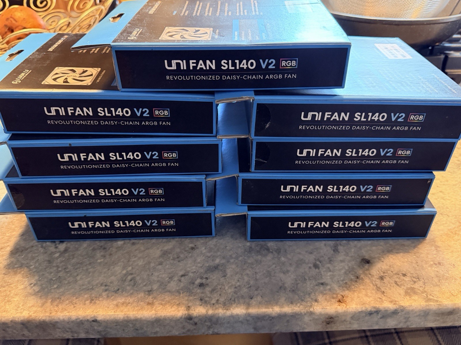 Lian Li UNI FAN SL140 V2 RGB 140mm Case Fan, White (1-Pack)