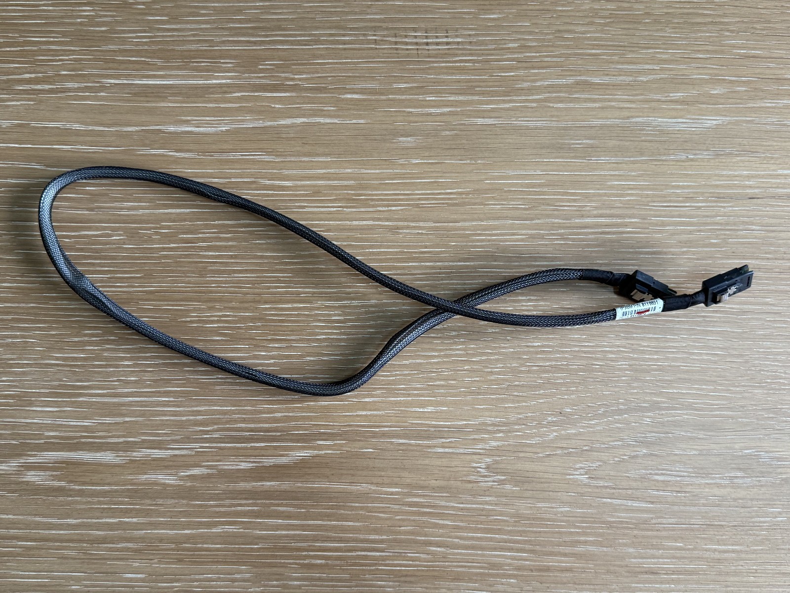 IBM 81Y6651 81Y6674 34 INCH MINI SAS TO MINI SAS CABLE FOR X3650 M4