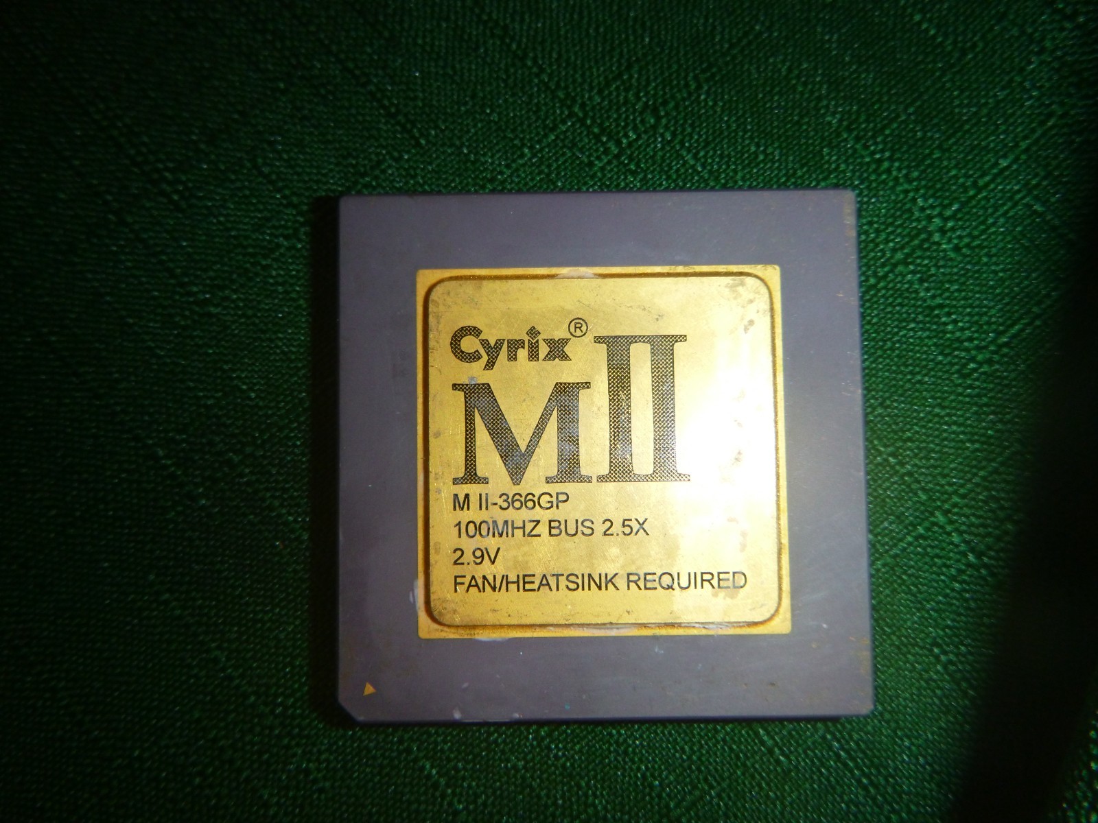 Cyrix MII-300GP 75MHz Bus 3X 2.9V Socket 7 Ceramic Gold Pin CPU Vintage