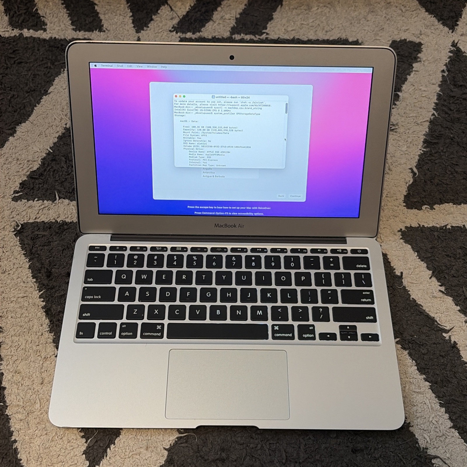 Apple MacBook Air A1465 11" i5 (Early 2015) 4GB RAM 128GB SSD